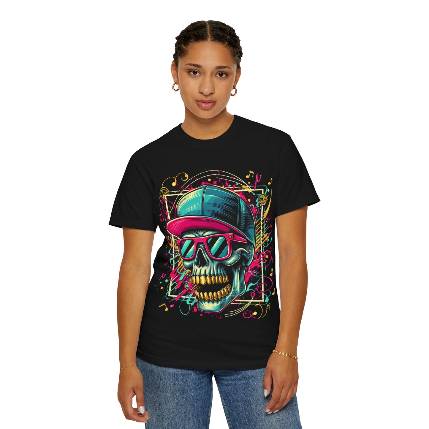 T-Shirt - Vibrant Graffiti Explosion Rapper Merch | Urban Street Art T-Shirt Desig - custom-made. perfect gift idea. Order yours now and stand out with this exclusive piece!