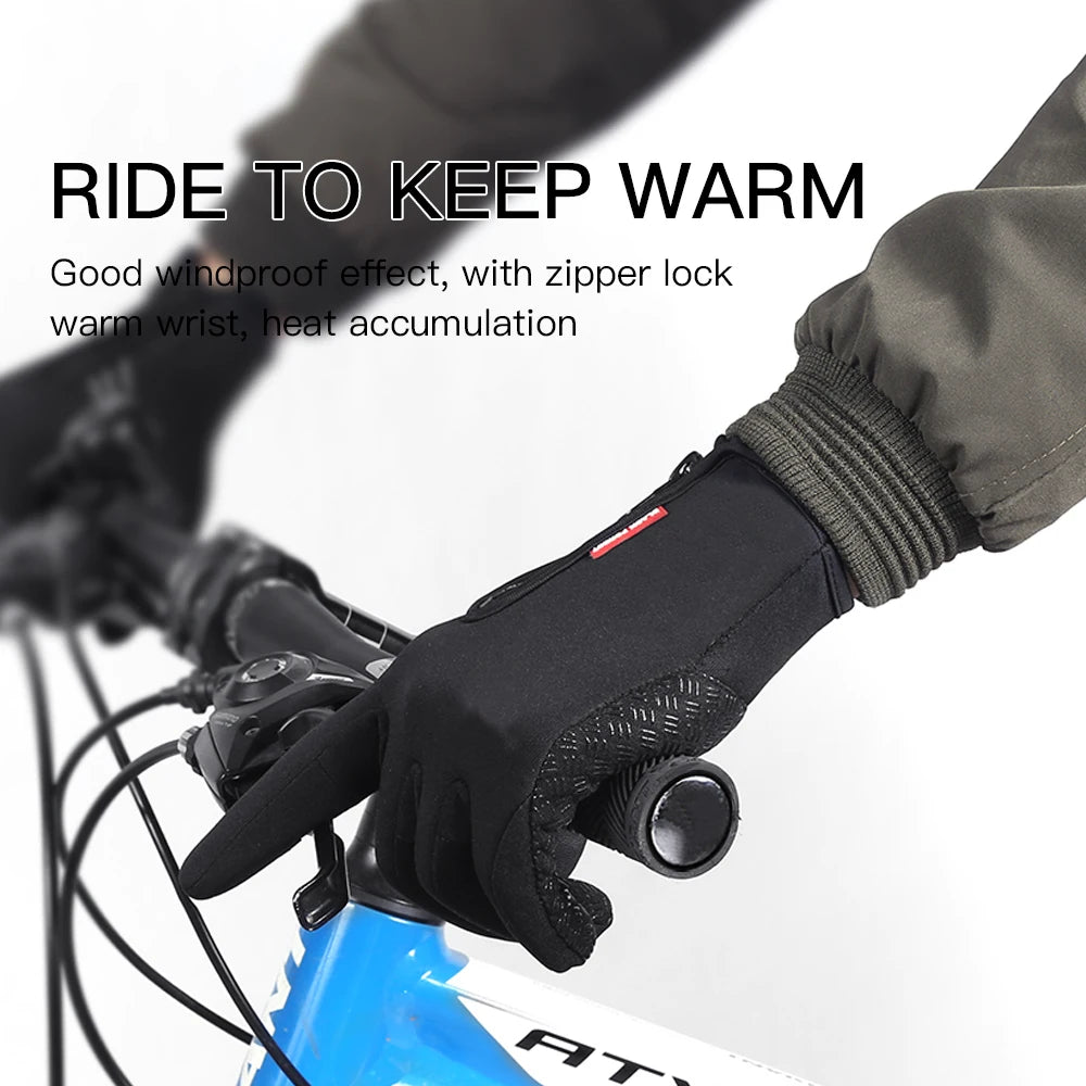 Touchscreen gloves: showcasing flexibility and warmth.