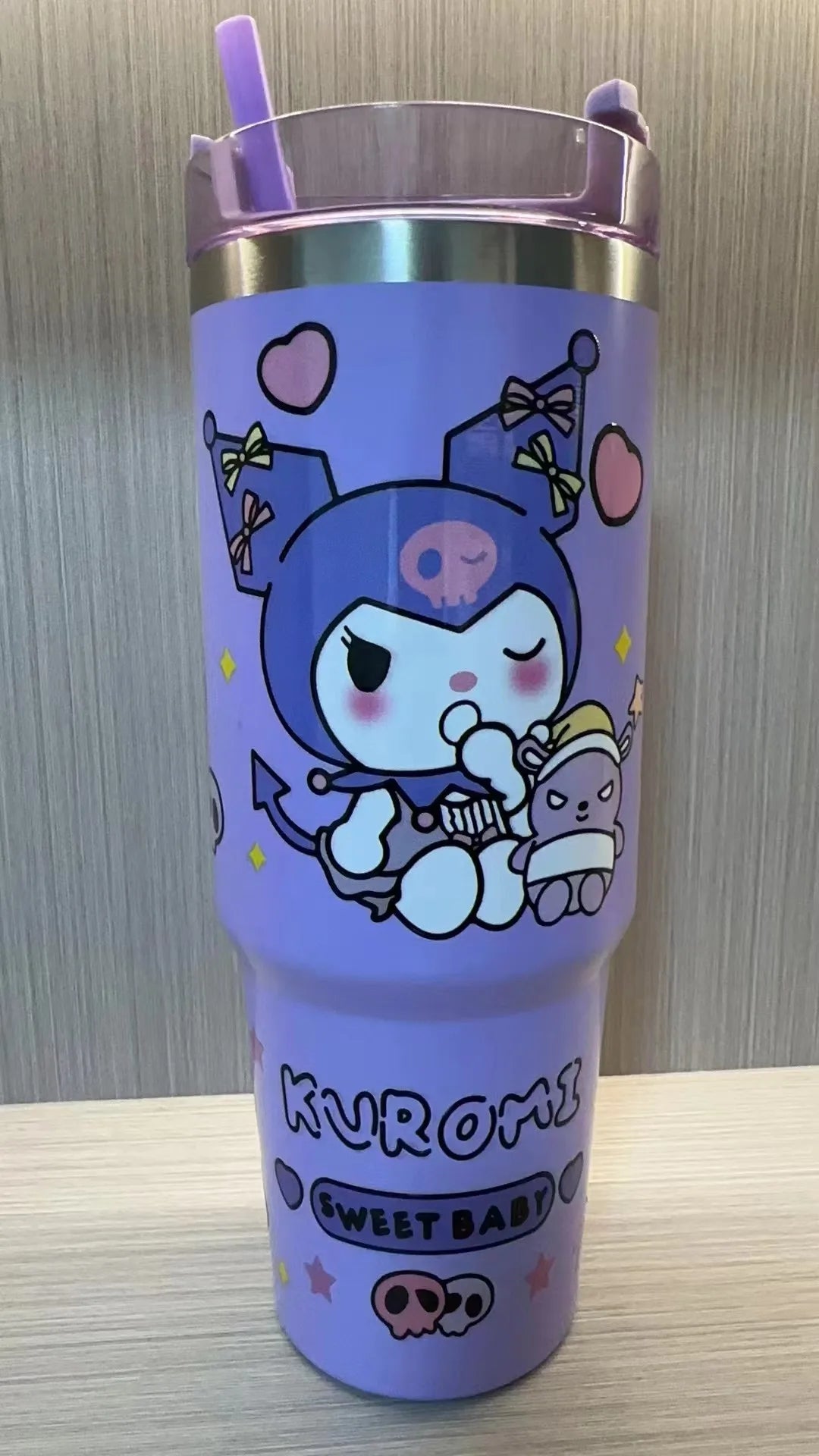 CE certified Hello Kitty Sanrio thermos, safe, quality, 900ml, detailed design, easy to clean.