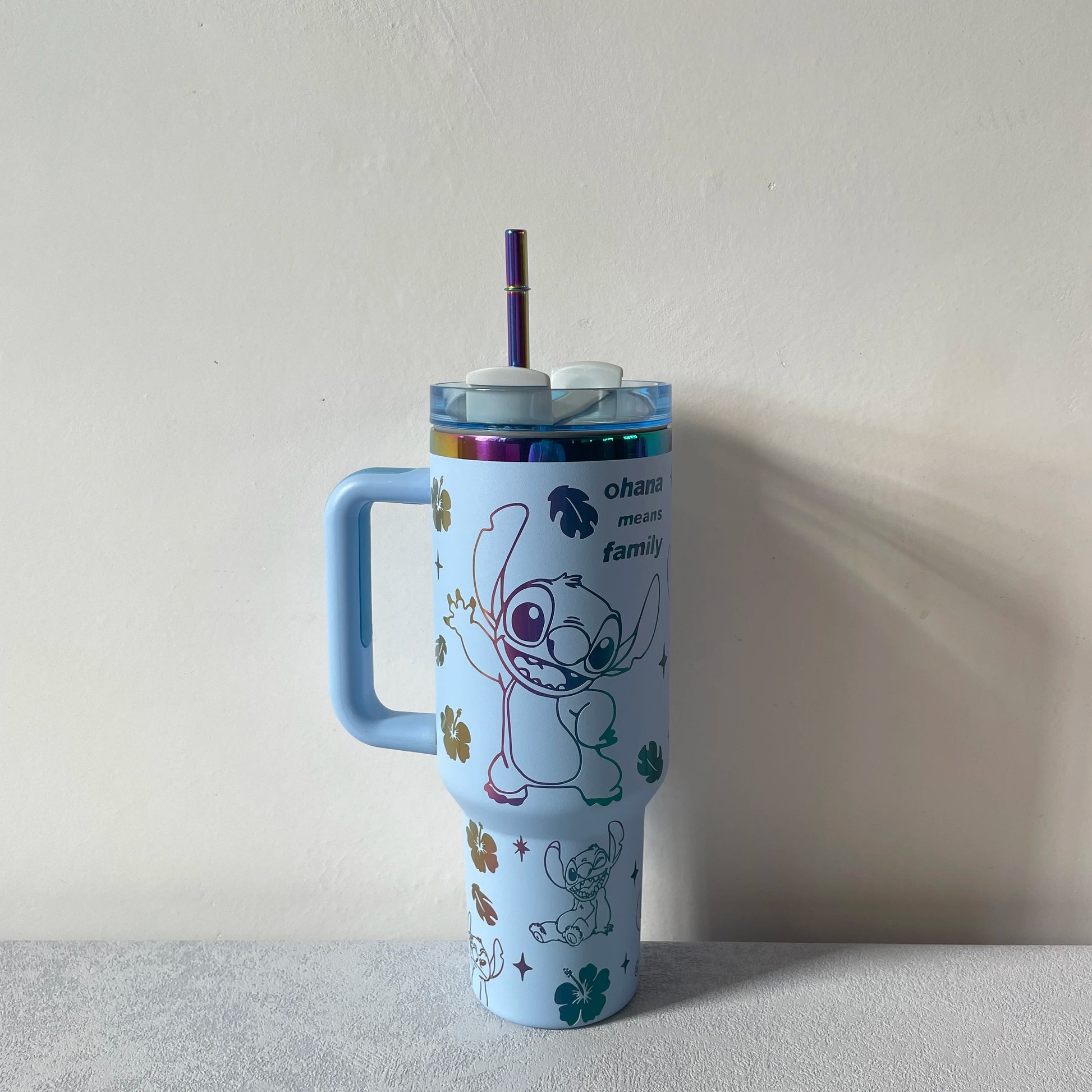 MINISO Stitch Tumbler, side view highlighting insulation.